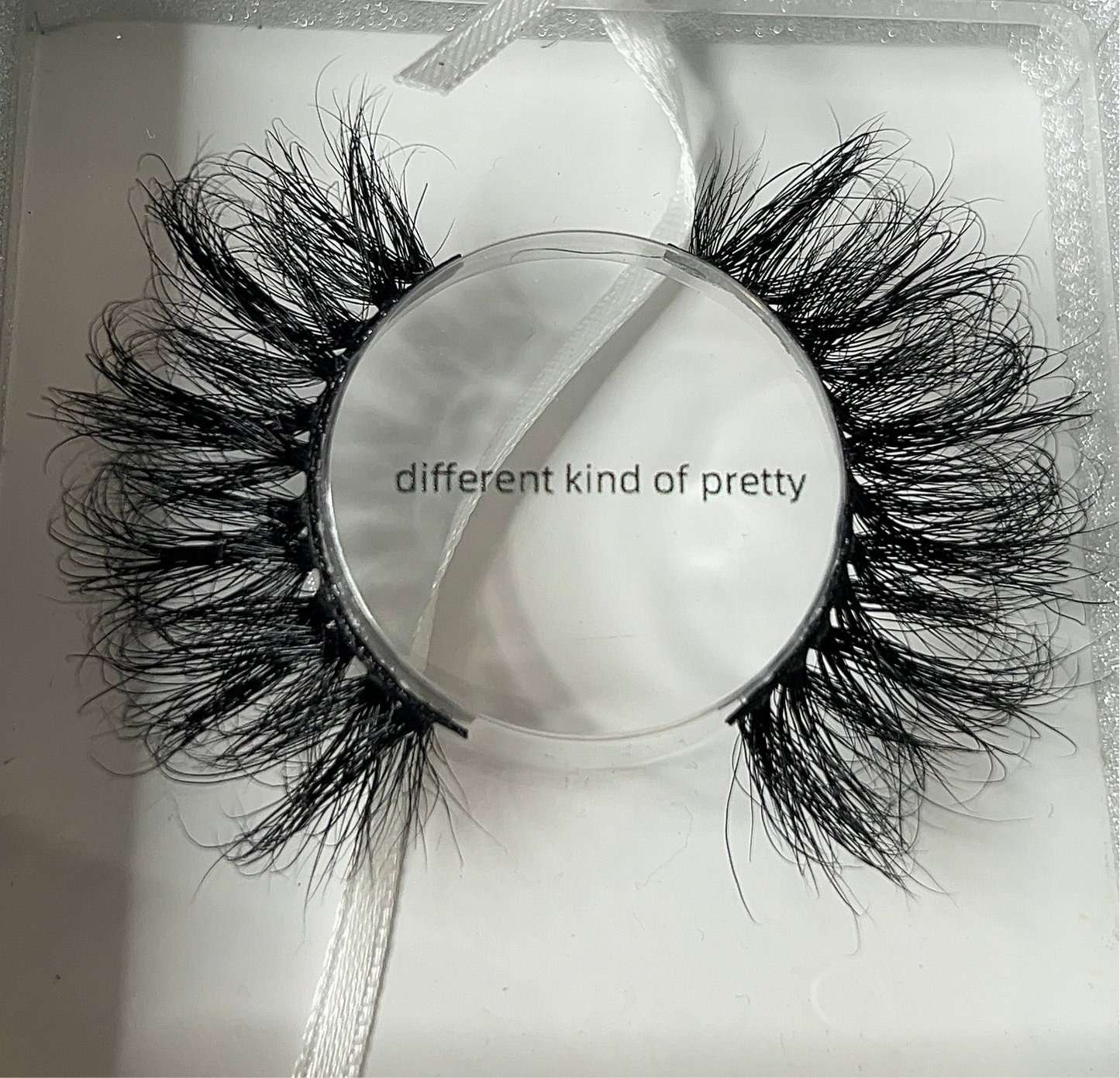 Different Kind Of Pretty Luxe Lashes